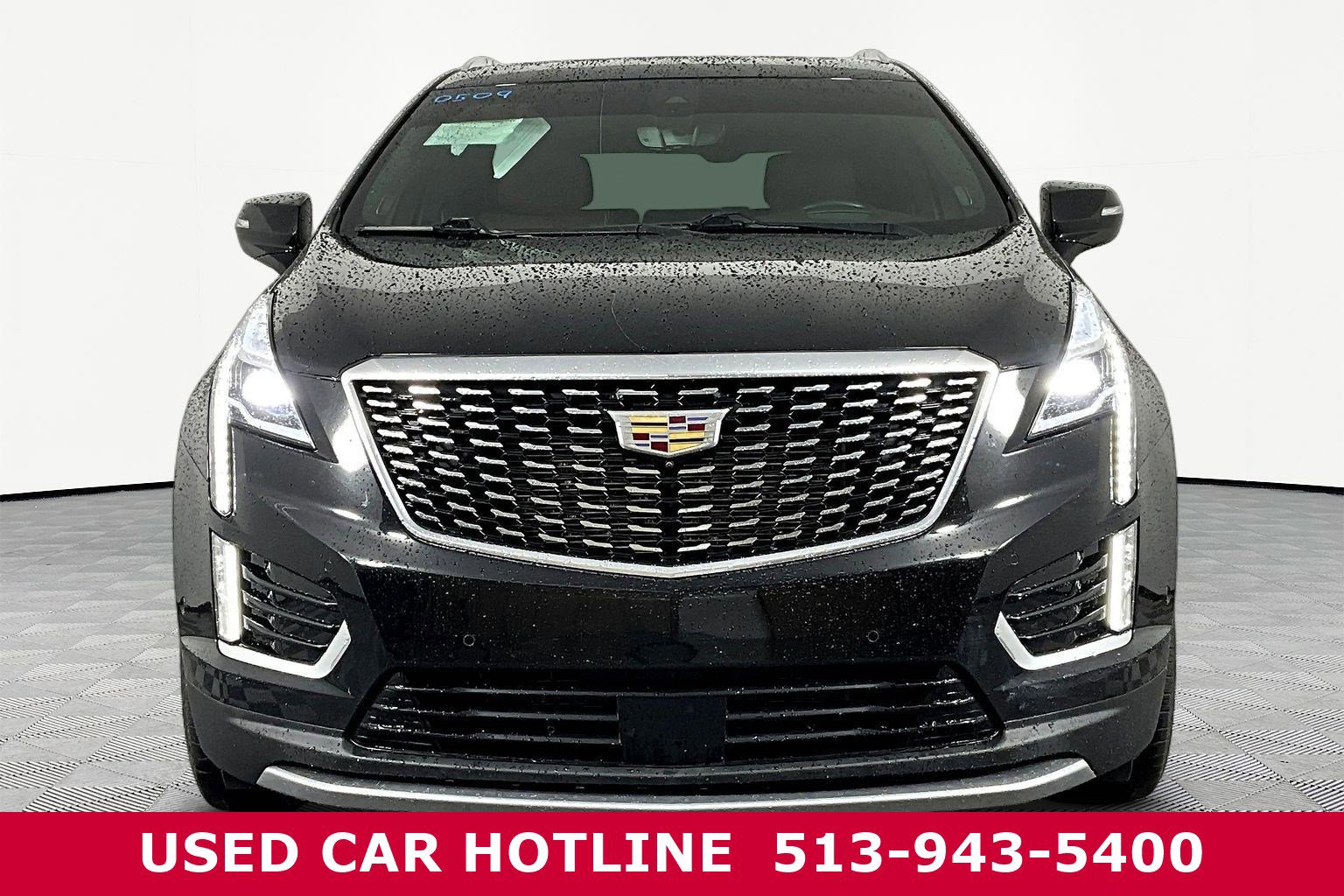 Used 2022 Cadillac XT5 Premium Luxury w/ Technology Package FWD image 2
