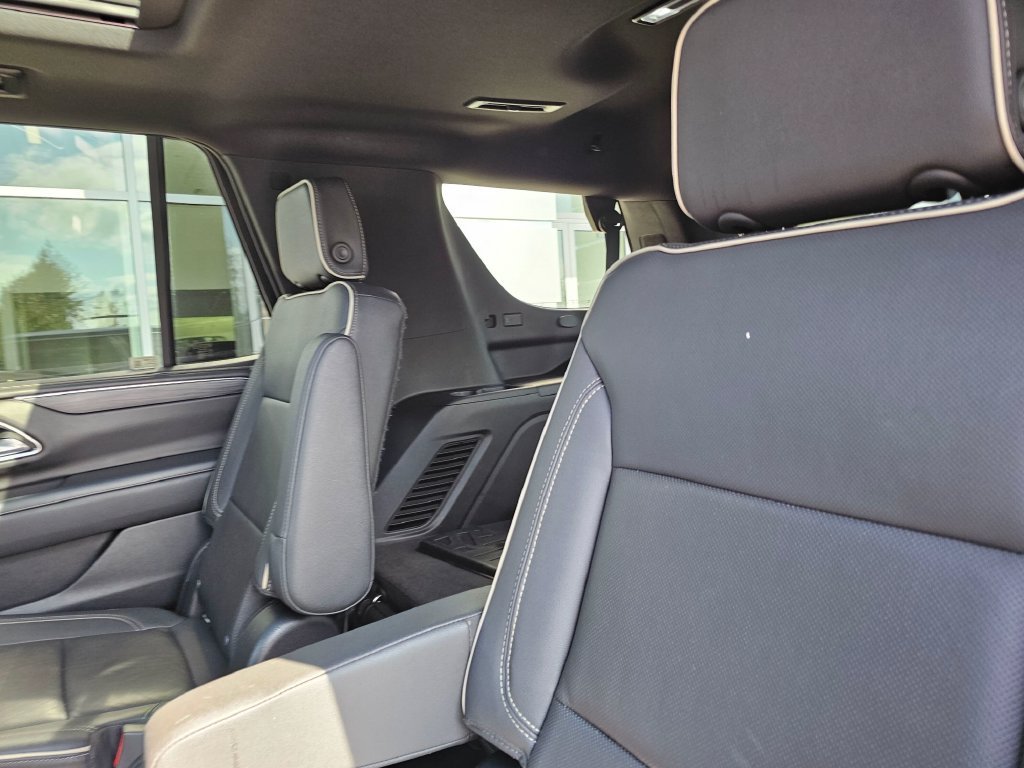 Used 2022 GMC Yukon SLT w/ SLT Luxury Package AWD/4WD image 20