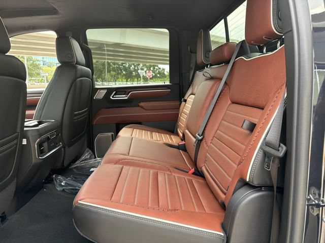 New 2026 GMC Sierra 3500 Denali Ultimate w/ LPO, Black Badging Package AWD/4WD image 16