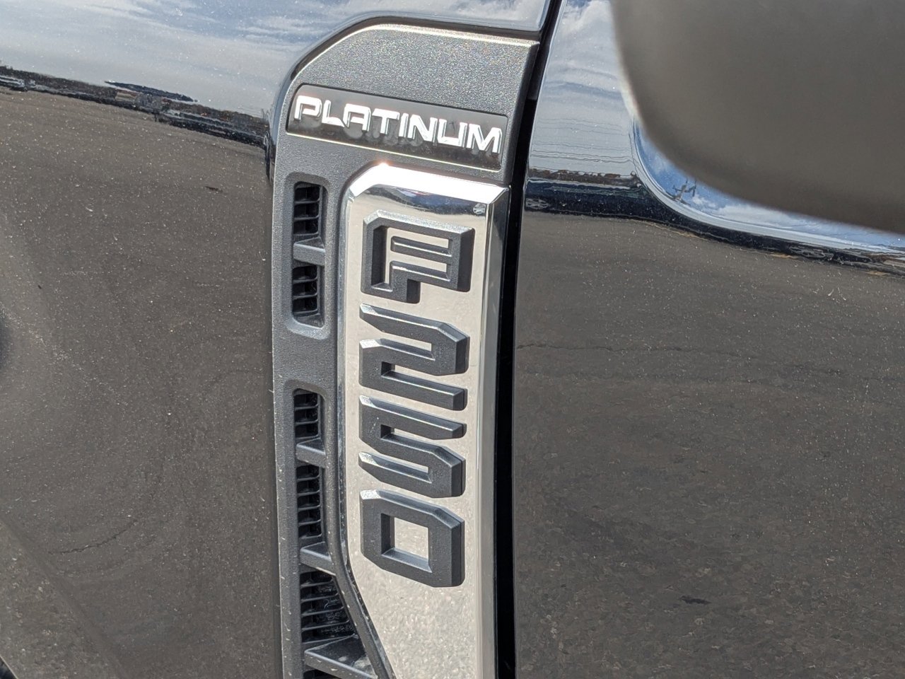 New 2026 Ford F250 Platinum w/ Platinum Plus Package image 11