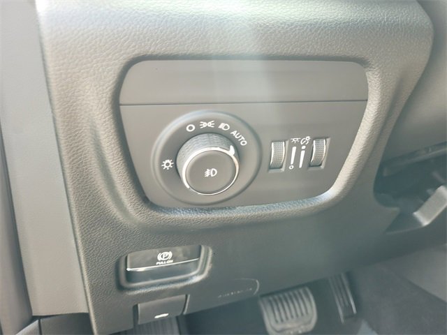 New 2025 Jeep Grand Cherokee Limited image 22