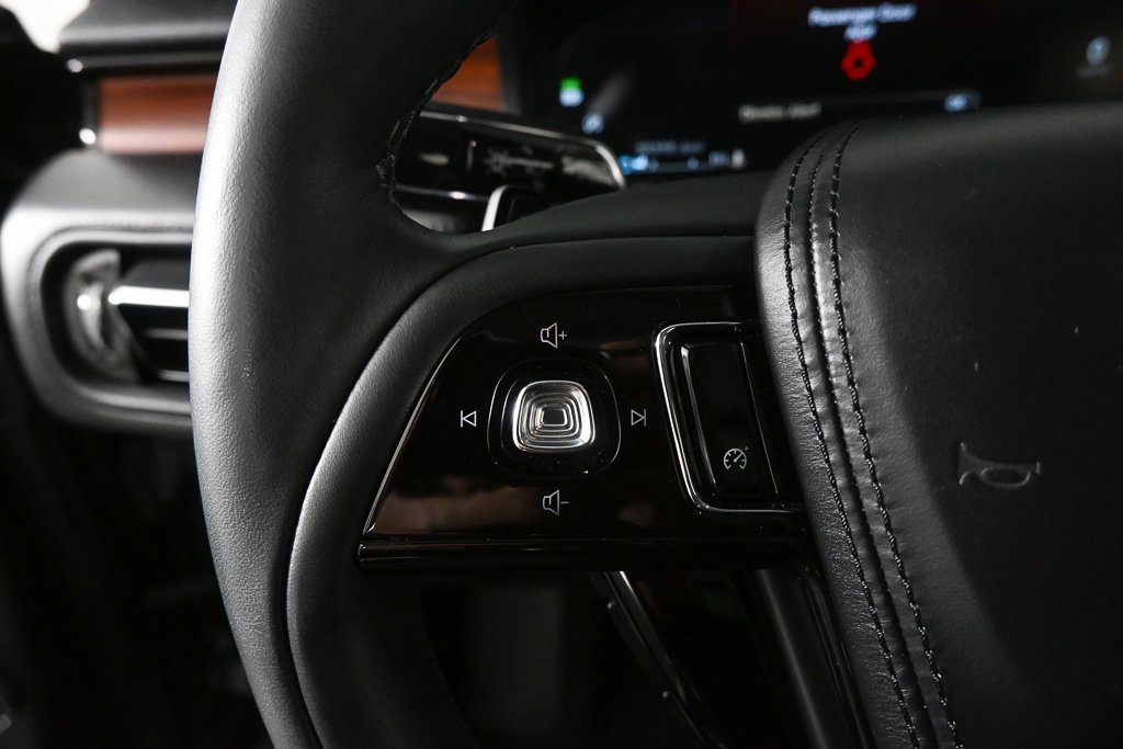 Used 2023 Lincoln Aviator Reserve w/ Elements Package Plus image 10