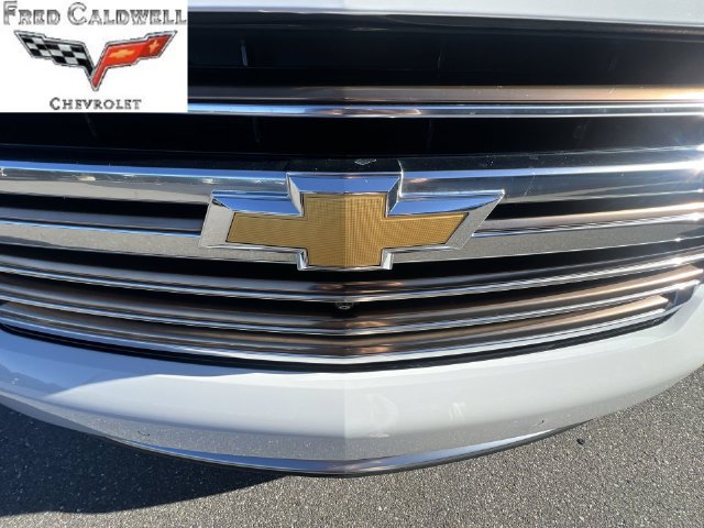 Used 2024 Chevrolet Suburban High Country w/ Advanced Technology Package AWD/4WD image 37