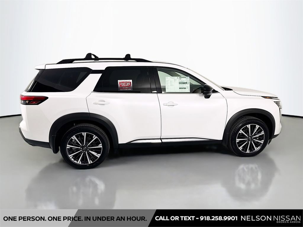 New 2026 Nissan Pathfinder Platinum image 4