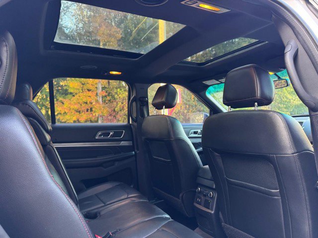 Used 2016 Ford Explorer Sport w/ Equipment Group 401A image 17