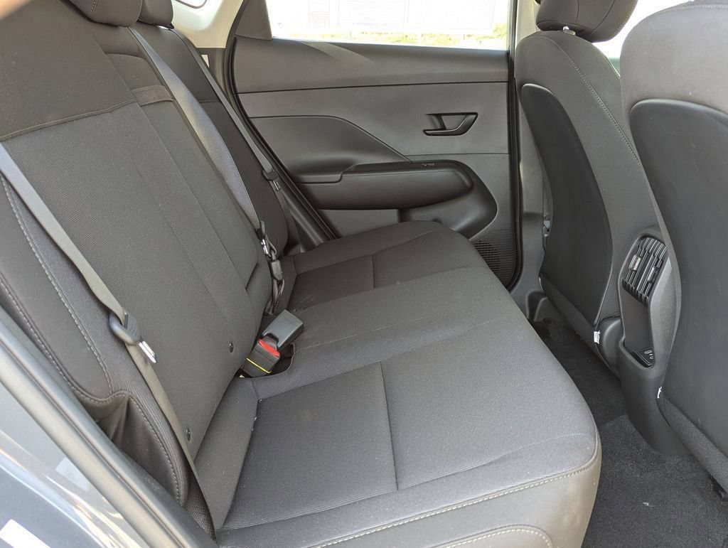 New 2025 Hyundai Kona SEL FWD image 29