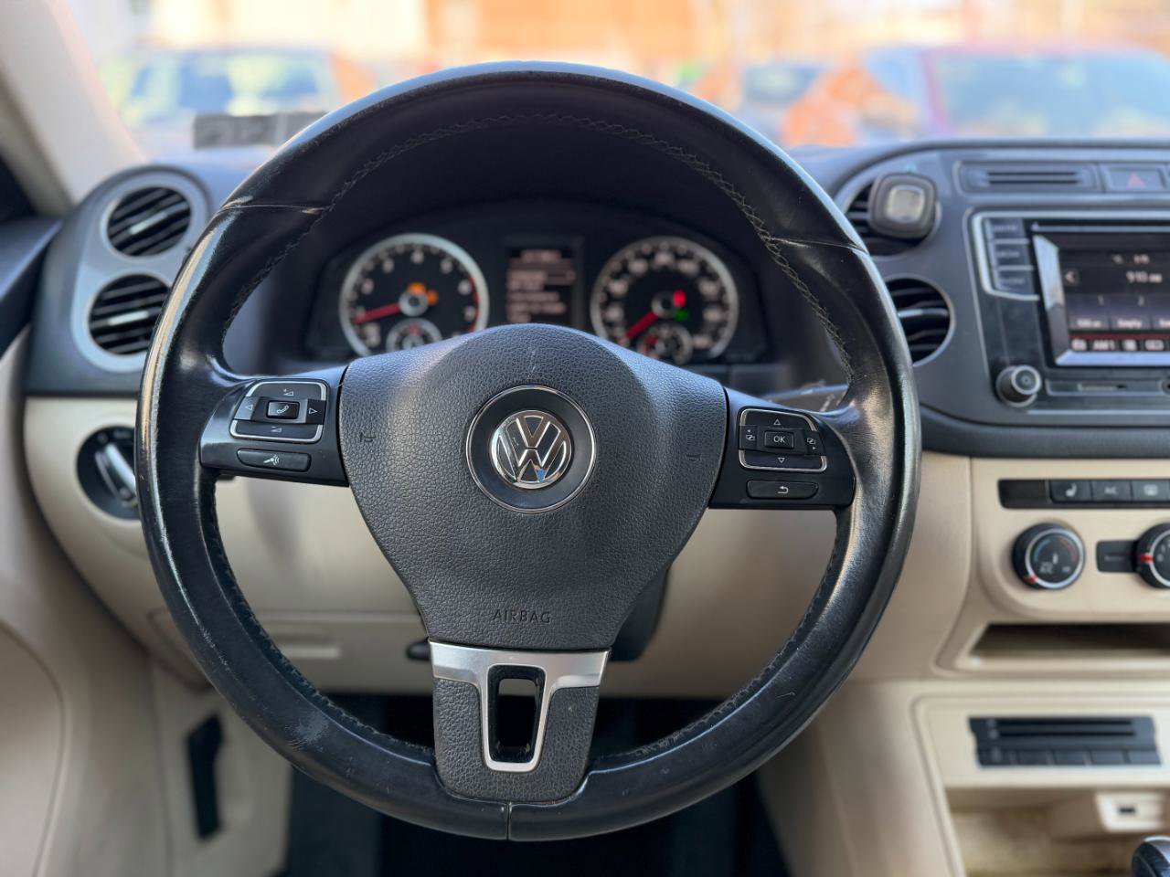 Used 2016 Volkswagen Tiguan S image 35