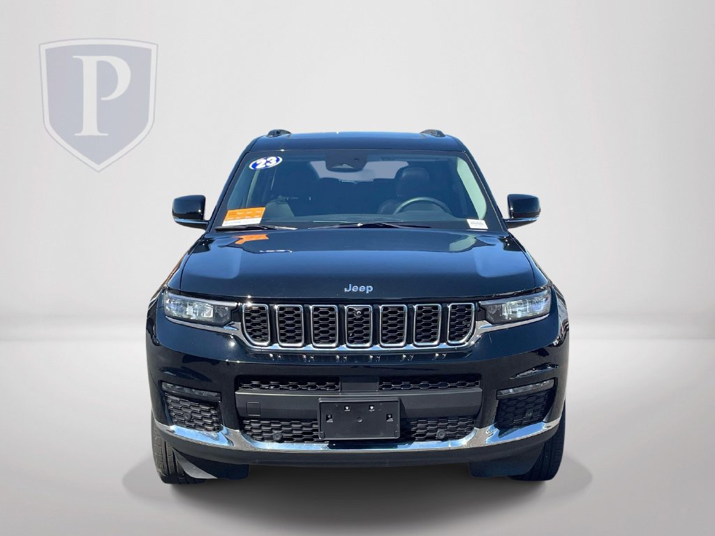 Used 2023 Jeep Grand Cherokee L Limited w/ Luxury Tech Group II AWD/4WD image 3