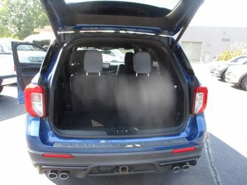 Used 2022 Ford Explorer ST w/ ST Street Pack image 10