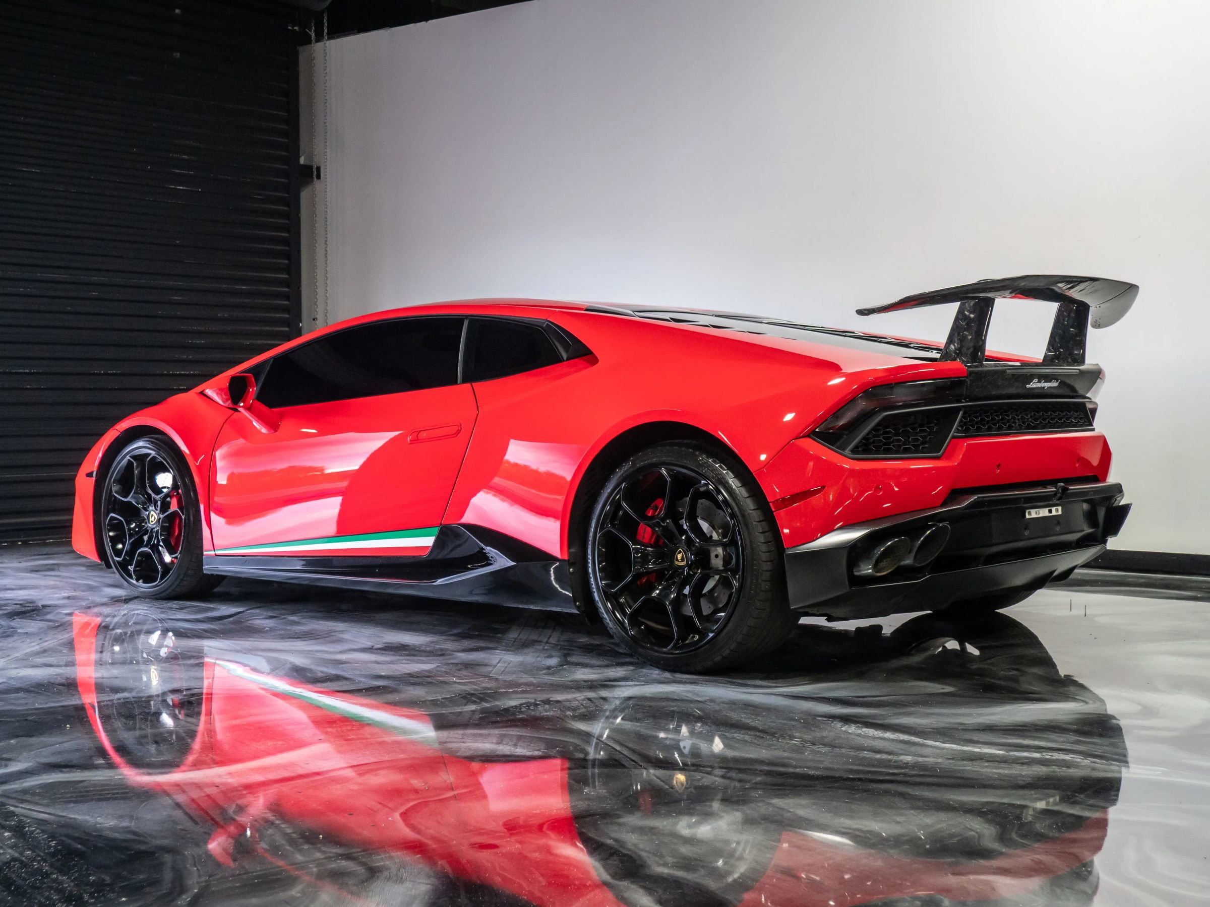 Used 2016 Lamborghini Huracan LP 580-2 image 11