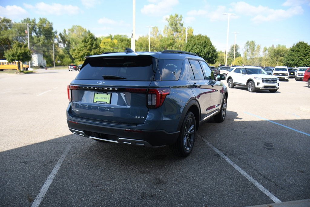 Used 2025 Ford Explorer Active w/ Active Comfort Package image 6