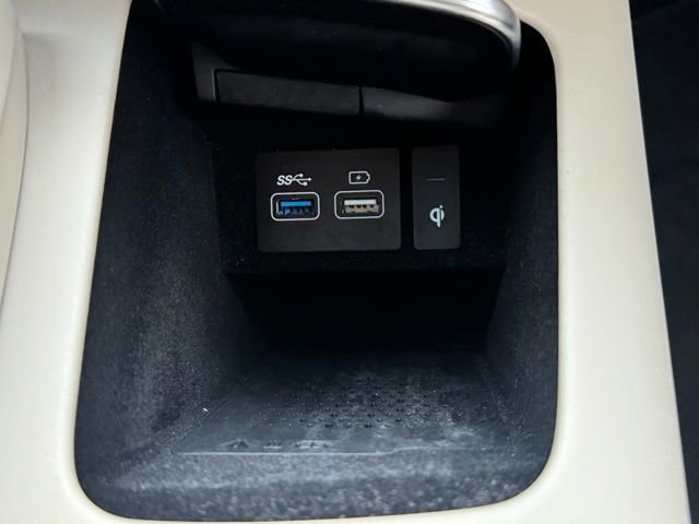 Certified 2023 Genesis GV70 2.5T image 34