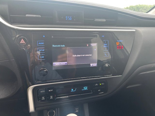 Used 2019 Toyota Corolla LE FWD image 18