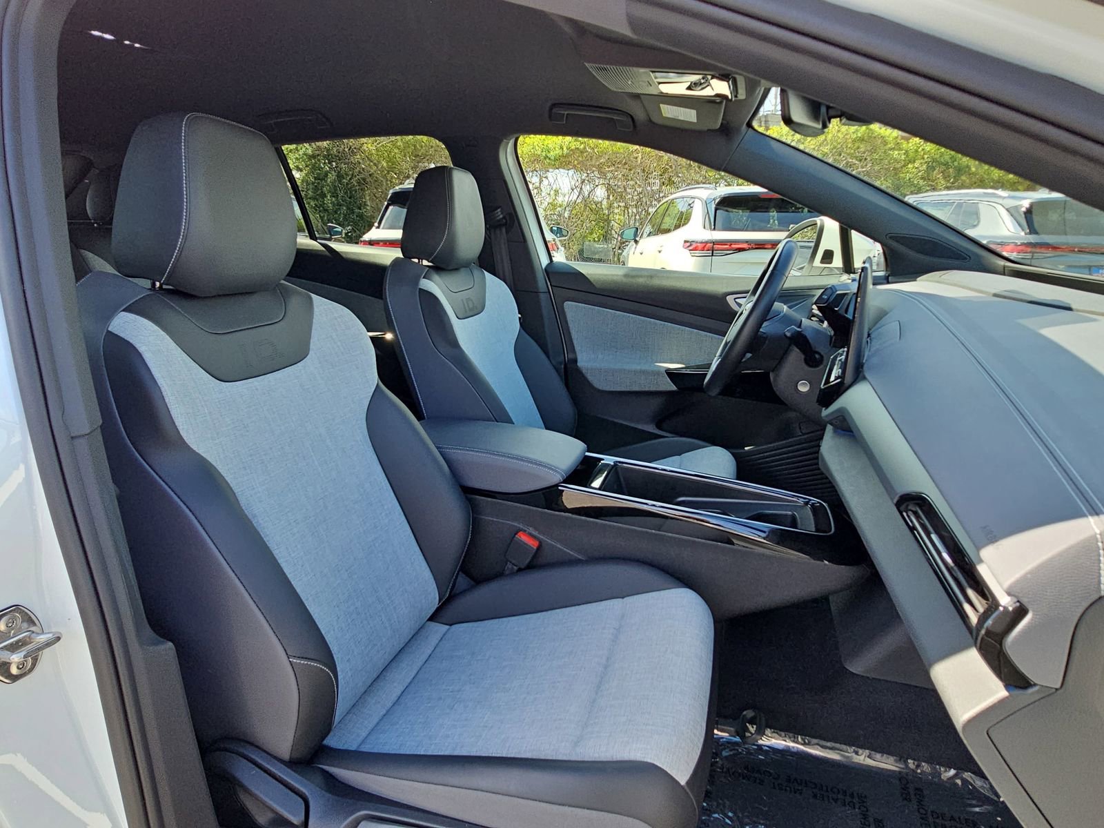 Certified 2023 Volkswagen ID.4 Pro image 10