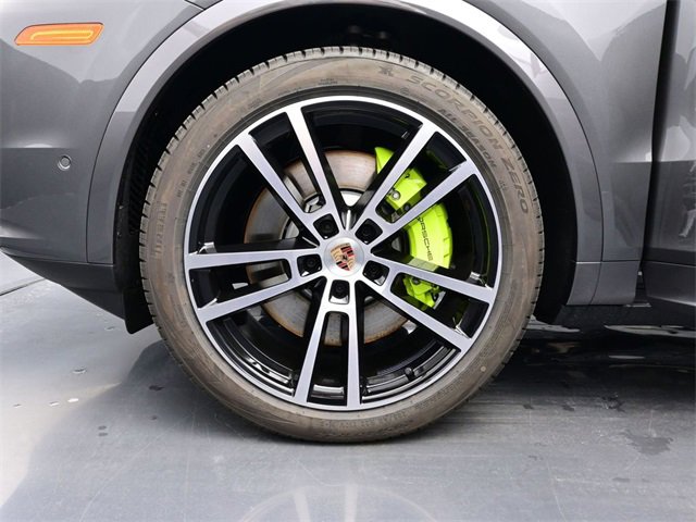New 2026 Porsche Cayenne S image 6