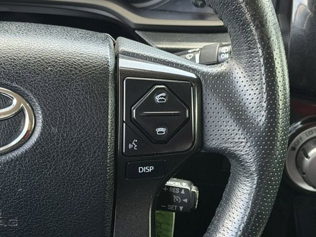 Used 2018 Toyota 4Runner TRD Off-Road AWD/4WD image 16