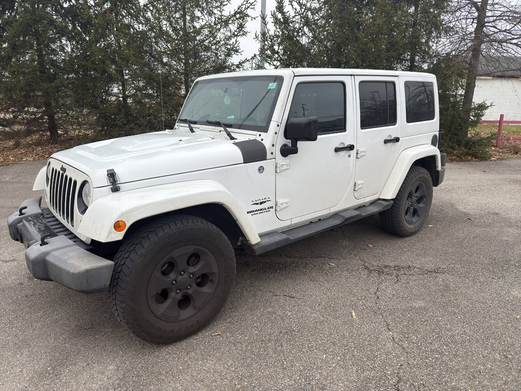 Used 2015 Jeep Wrangler Unlimited Sahara image 2
