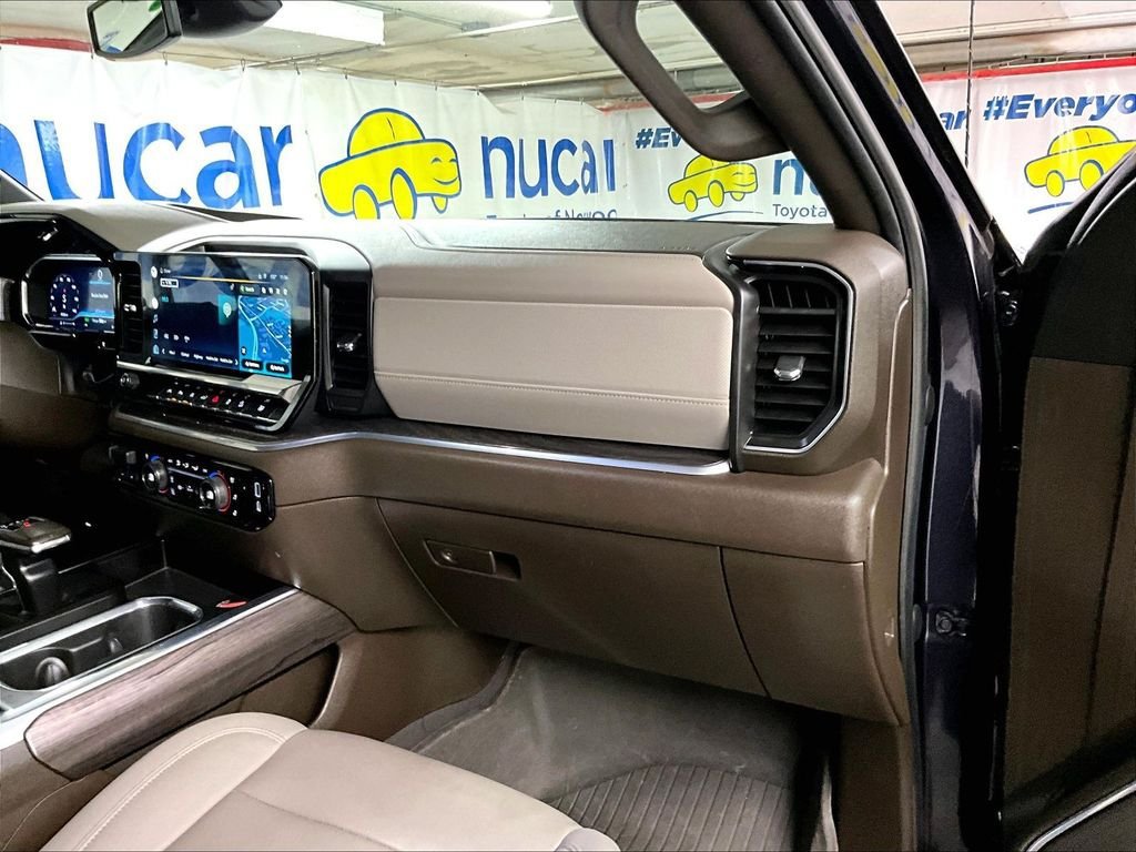 Used 2022 Chevrolet Silverado 1500 LTZ w/ LTZ Premium Package AWD/4WD image 13