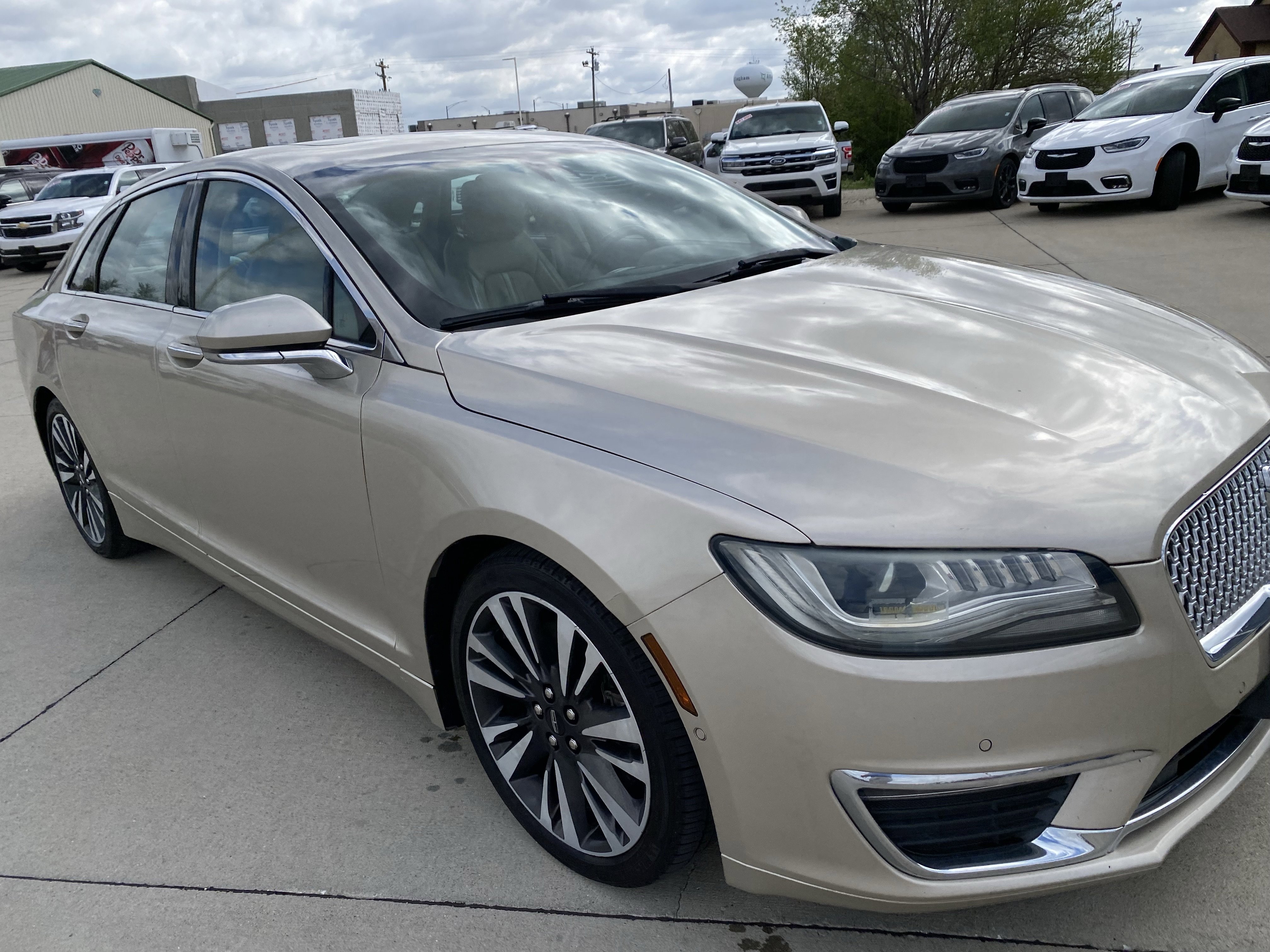 Used 2017 Lincoln MKZ Reserve w/ Technology Package image 3