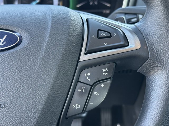 Used 2017 Ford Fusion SE w/ Fusion SE Technology Package image 26