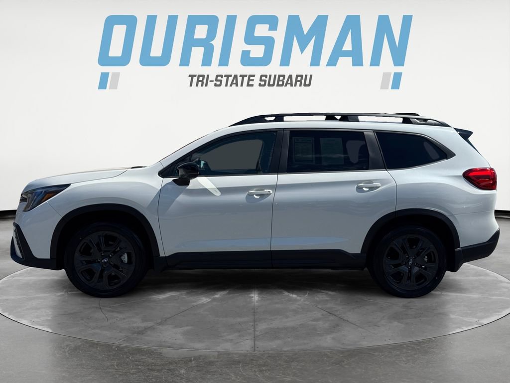 Certified 2025 Subaru Ascent Bronze Edition w/ Onyx Package image 3