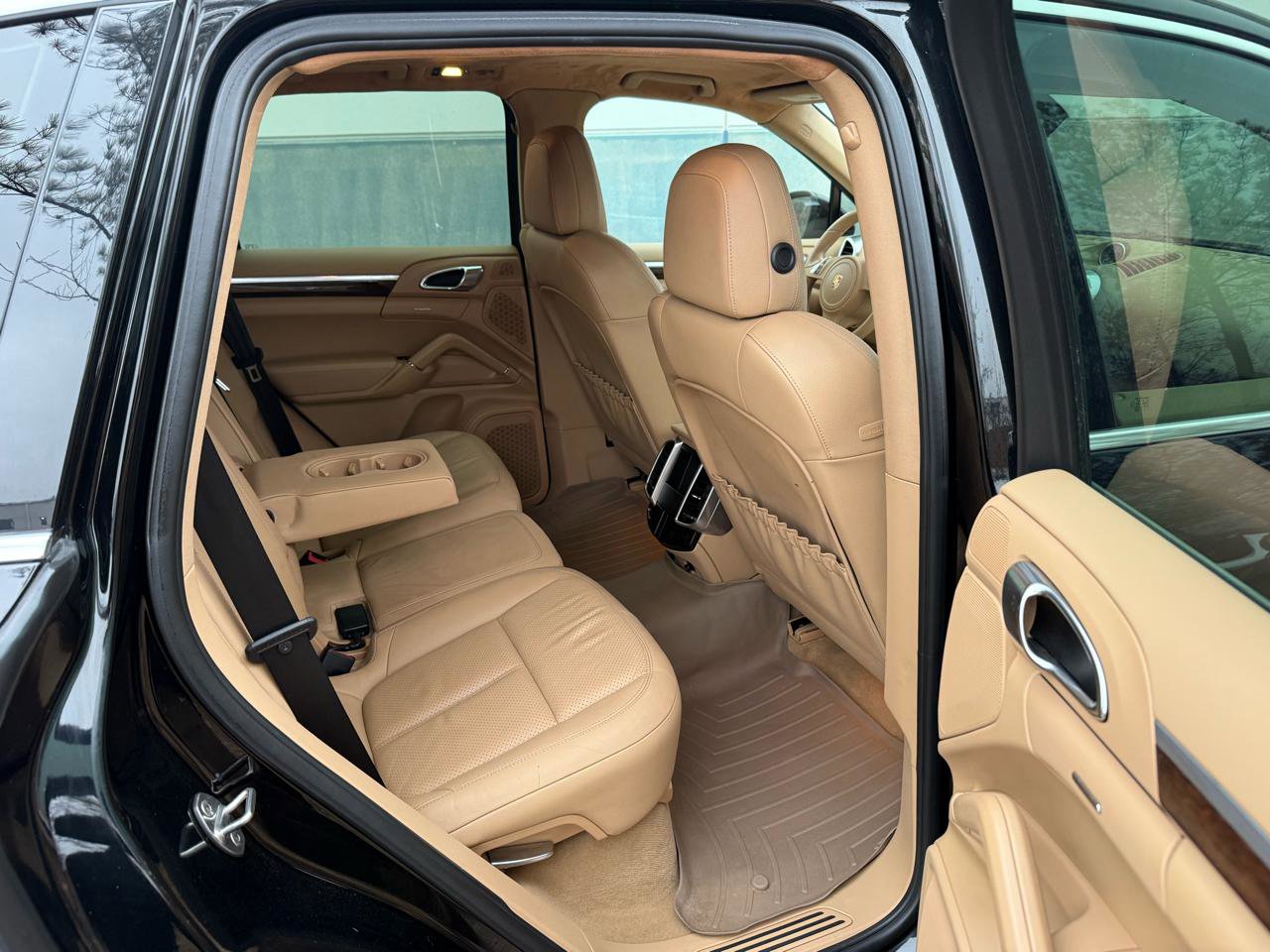 Used 2012 Porsche Cayenne image 27