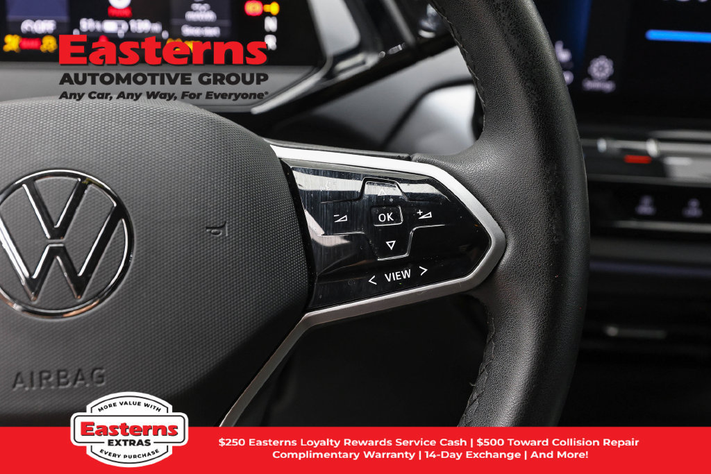 Used 2023 Volkswagen ID.4 Pro RWD image 16