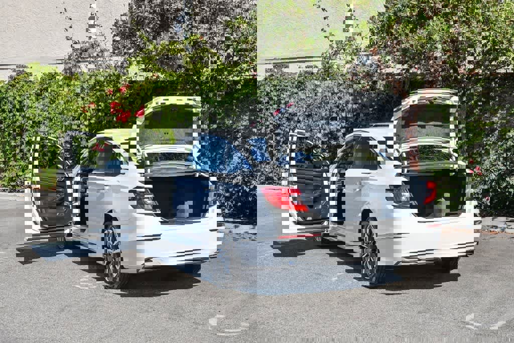 Used 2019 Honda Accord Touring image 28