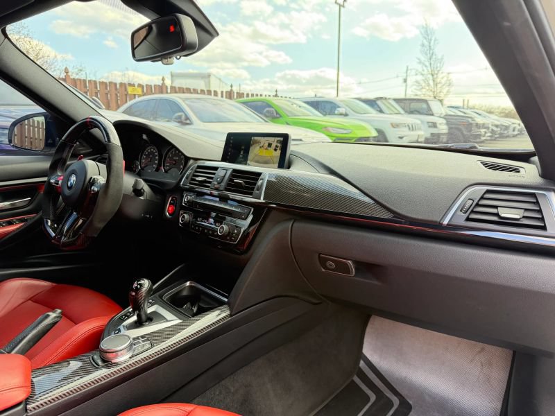 Used 2018 BMW M3 w/ Competition Package RWD image 31
