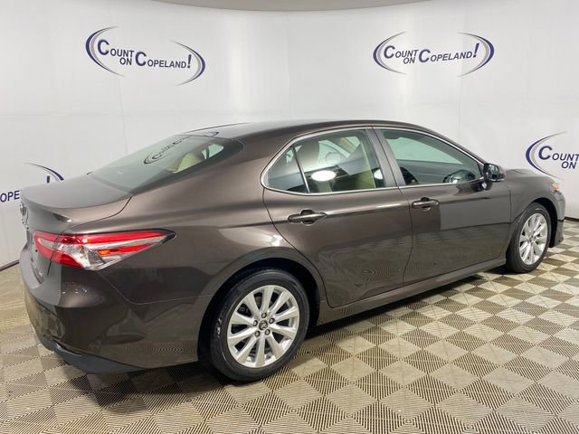 Used 2018 Toyota Camry LE w/ Convenience Package FWD image 7