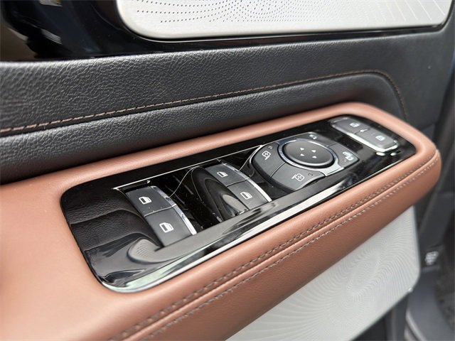 New 2026 Lincoln Aviator Reserve image 13