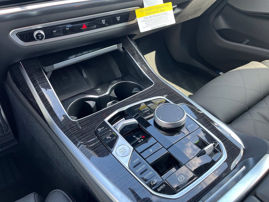 Used 2027 BMW X7 xDrive40i w/ M Sport Package AWD/4WD image 42