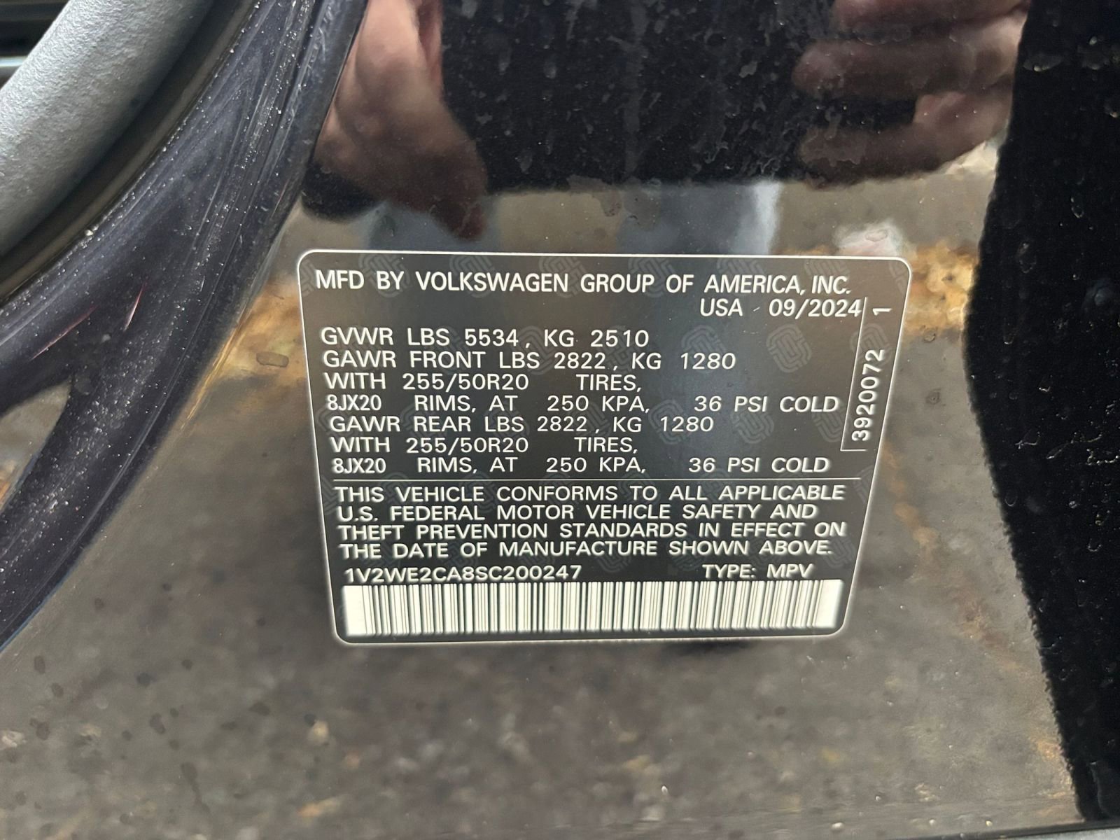 Used 2025 Volkswagen Atlas Cross Sport SE image 29