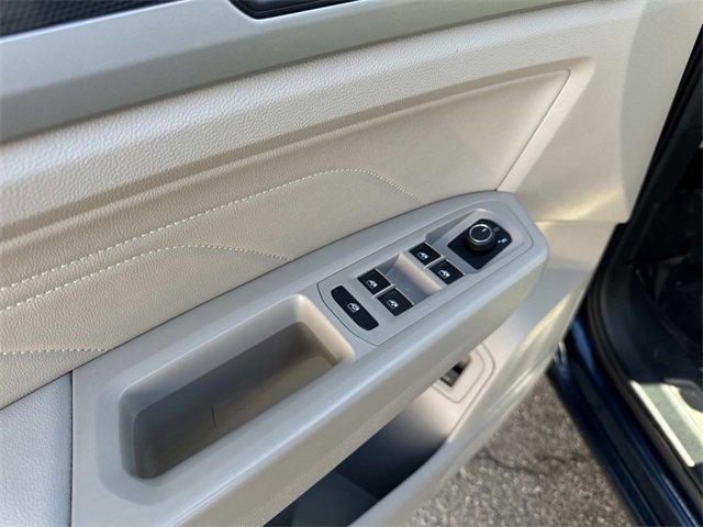 Used 2021 Volkswagen Atlas SE w/ Panoramic Sunroof Package image 9