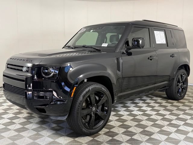 Used 2025 Land Rover Defender 110 X-Dynamic SE AWD/4WD image 2