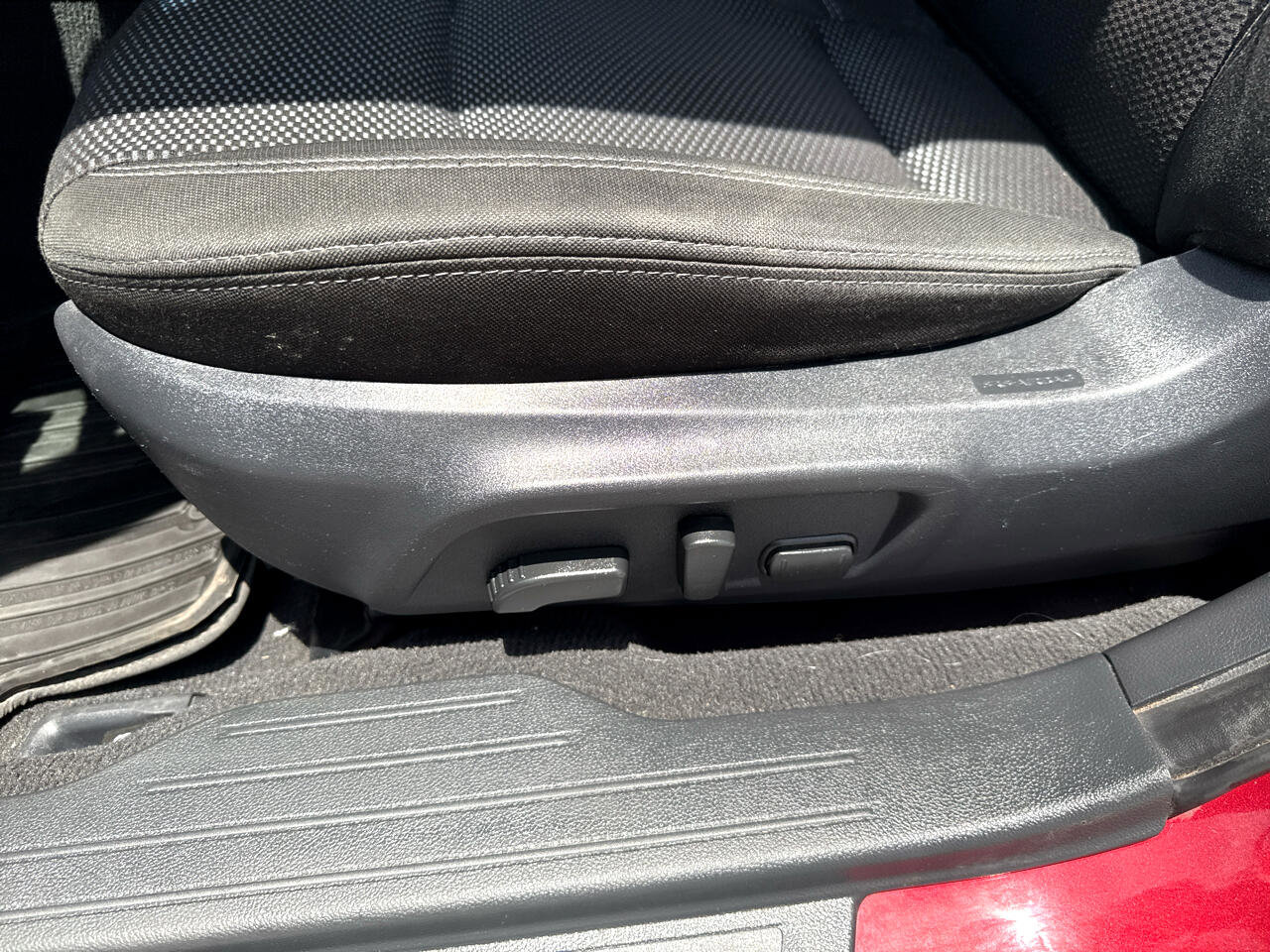 Used 2018 Subaru Outback 2.5i Premium image 11