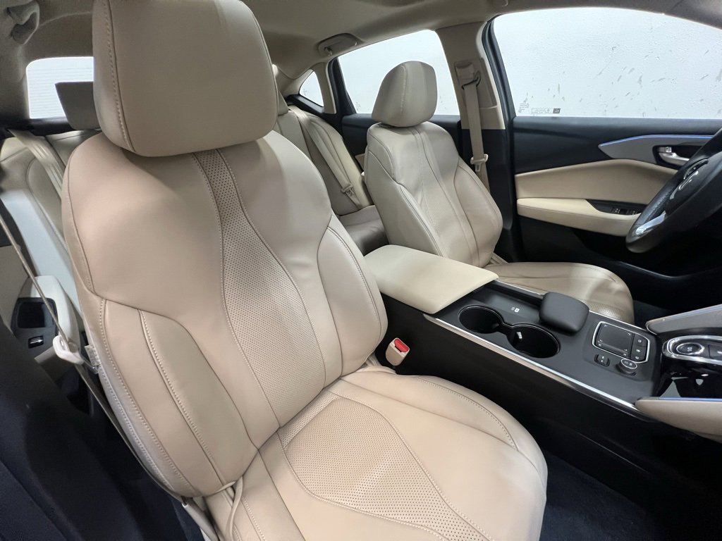 Certified 2024 Acura TLX w/ Technology Package image 12