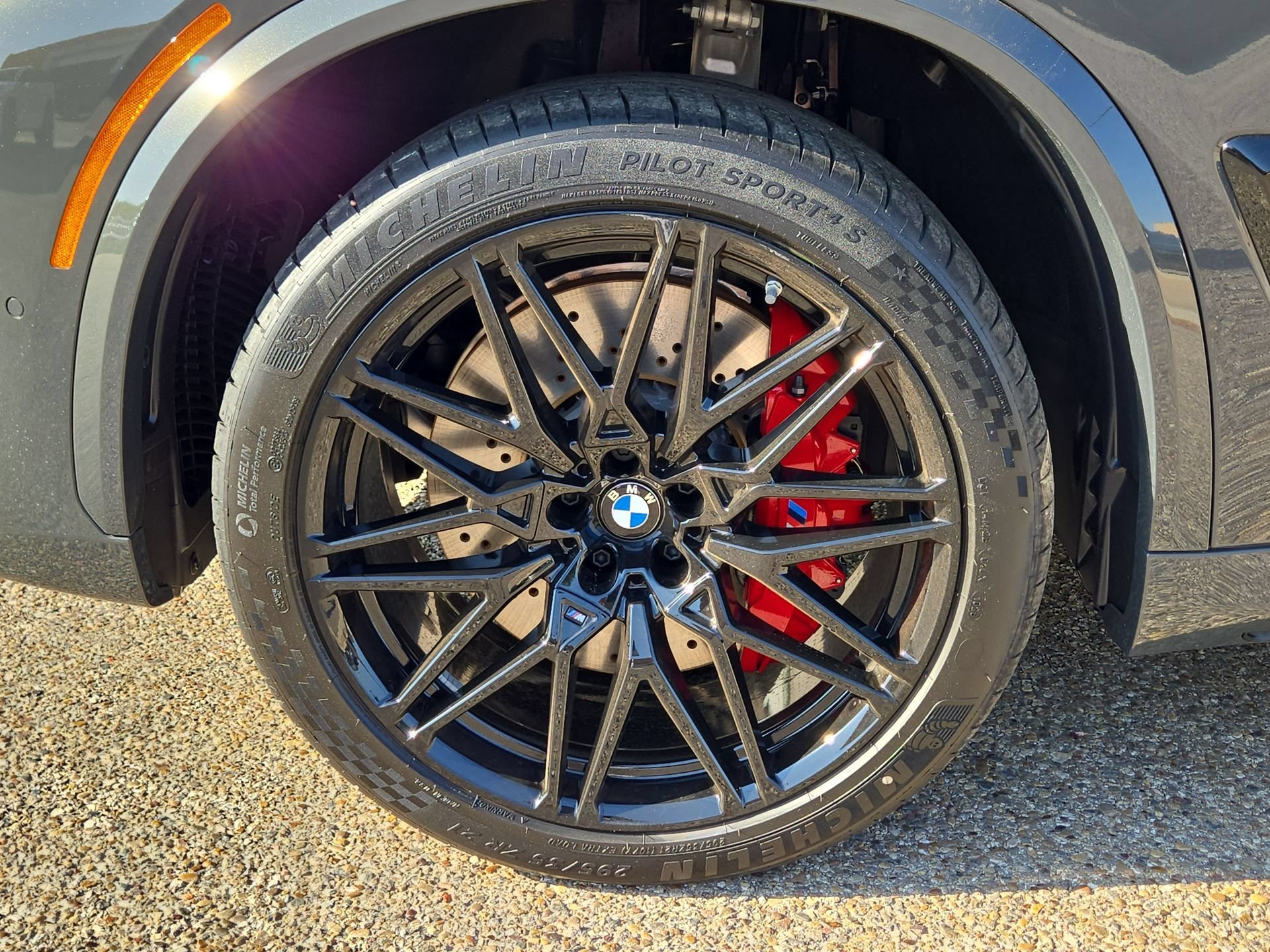 New 2026 BMW X5 M Competition w/ Executive Package AWD/4WD image 11