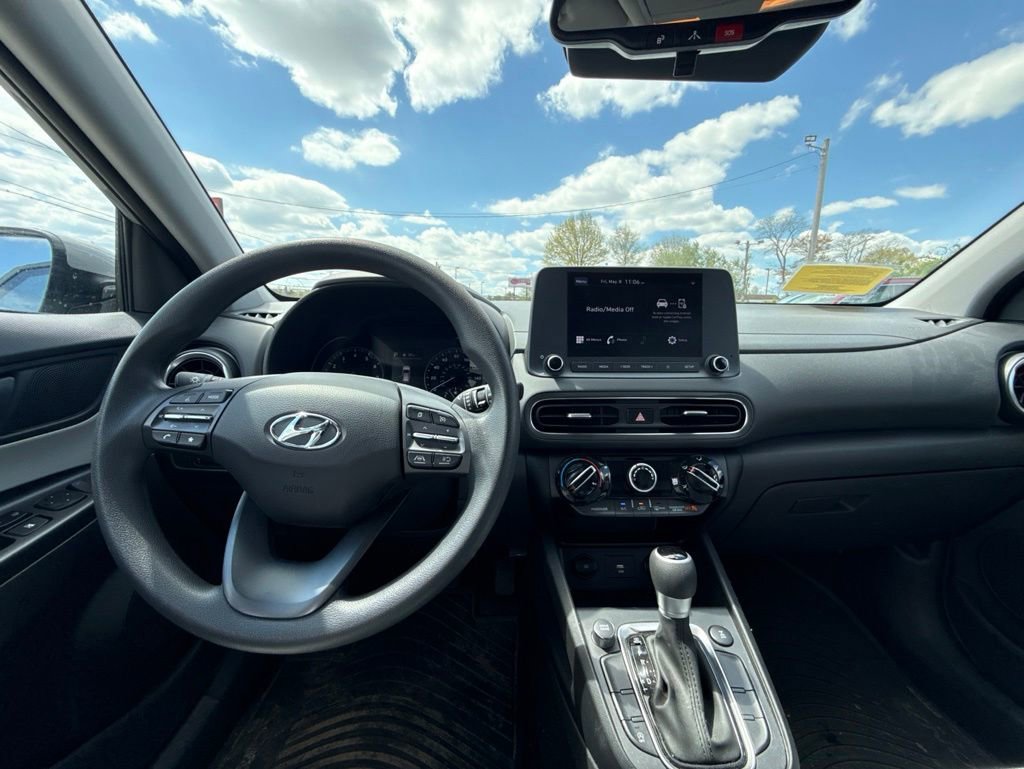 Used 2023 Hyundai Kona SEL w/ Cargo Package AWD/4WD image 19