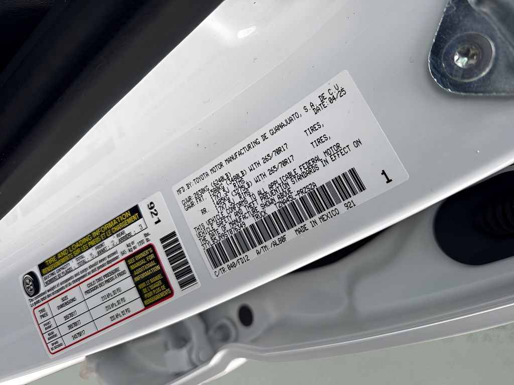 Used 2025 Toyota Tacoma TRD Off-Road image 36