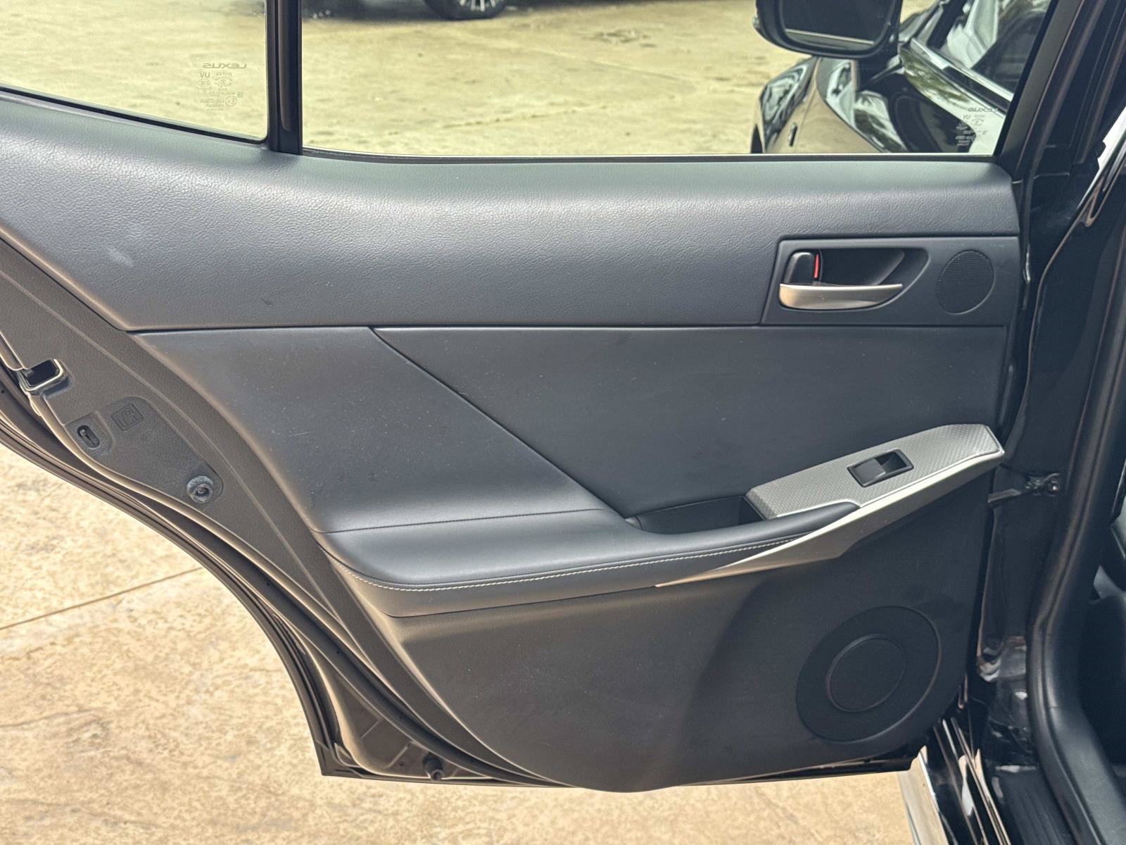Used 2018 Lexus IS 350 F Sport RWD image 17