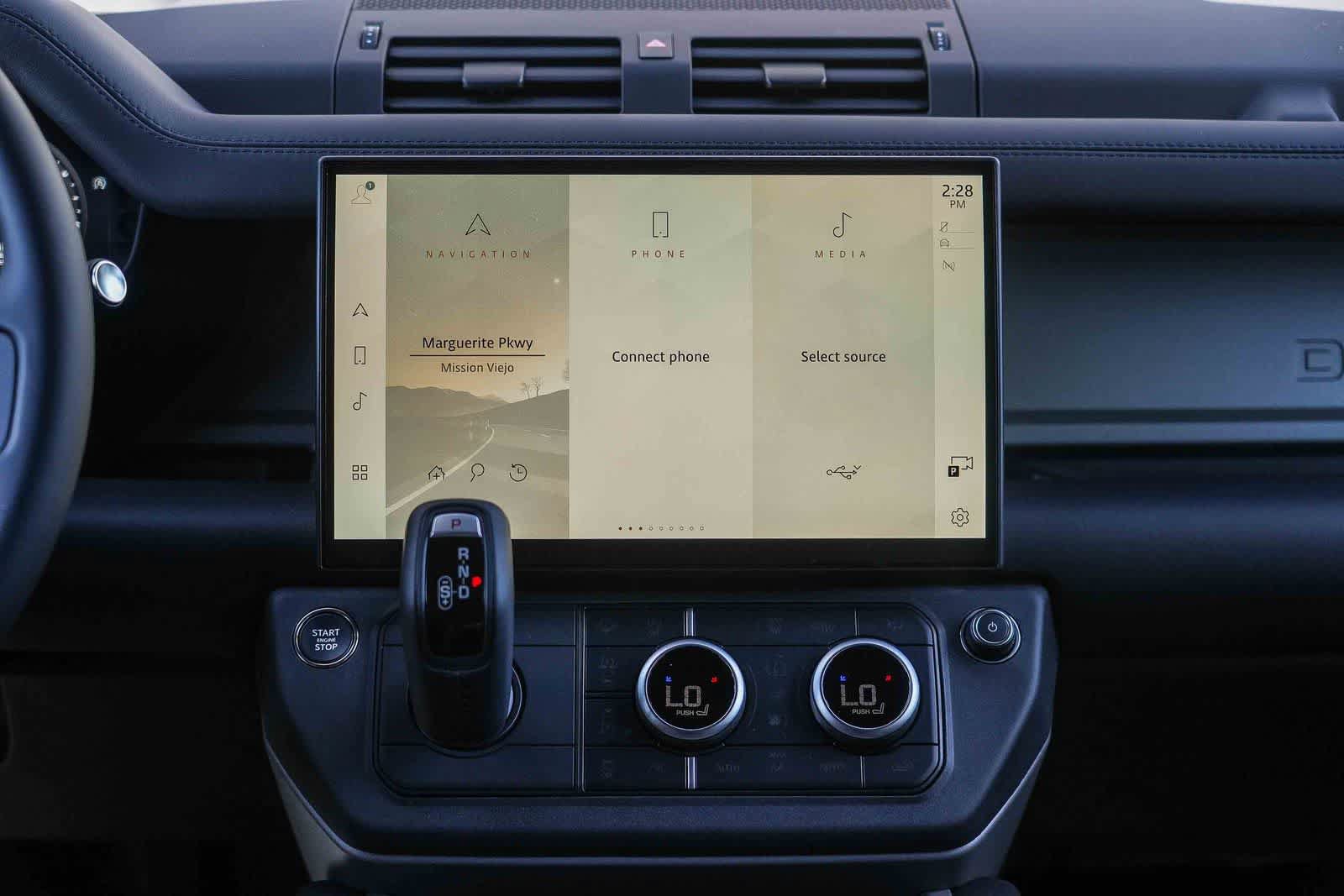 New 2026 Land Rover Defender 110 X AWD/4WD image 13