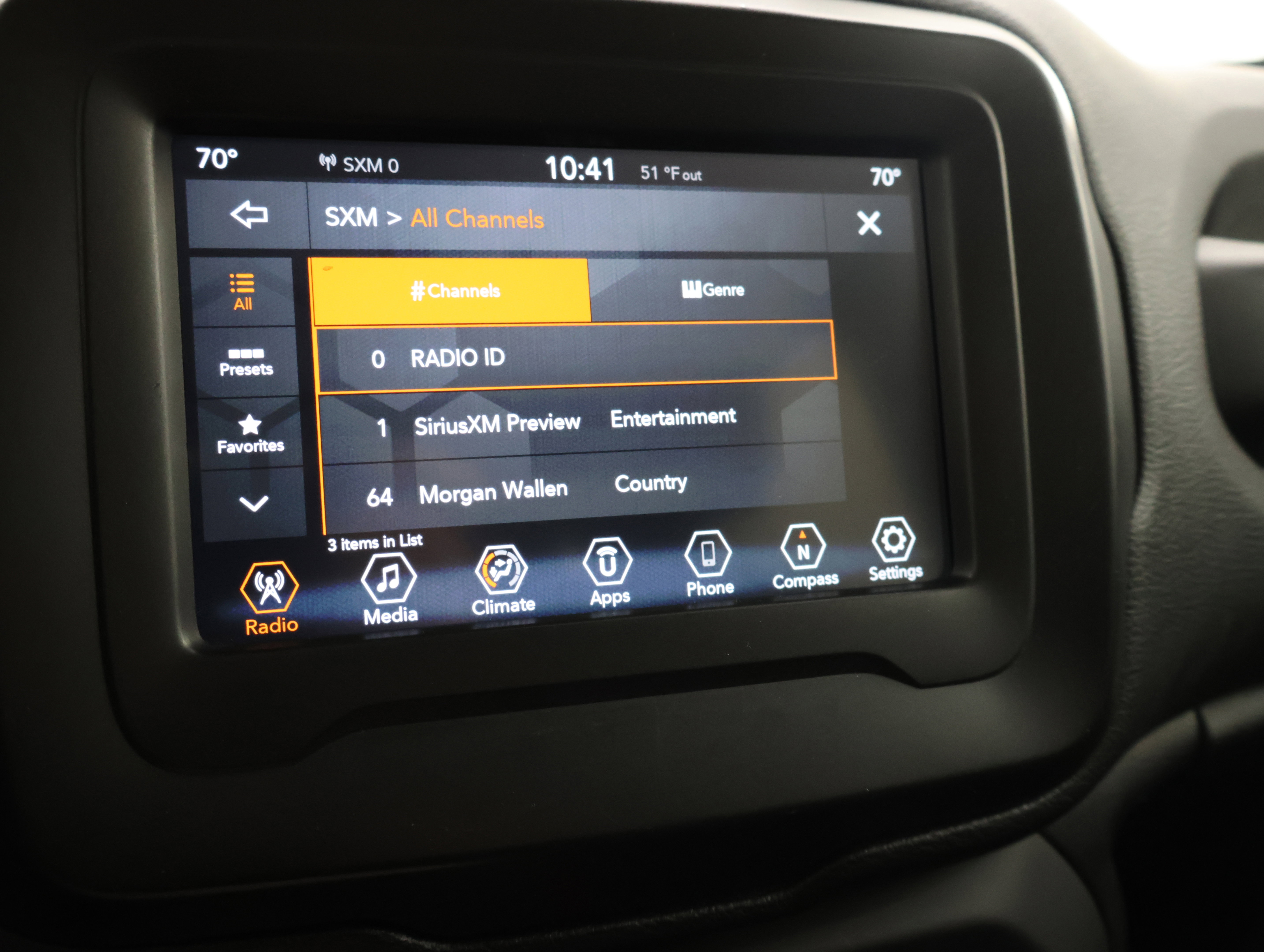 Used 2019 Jeep Renegade Latitude AWD/4WD image 43