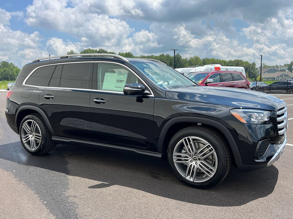 New 2026 Mercedes-Benz GLS 450 4MATIC image 2