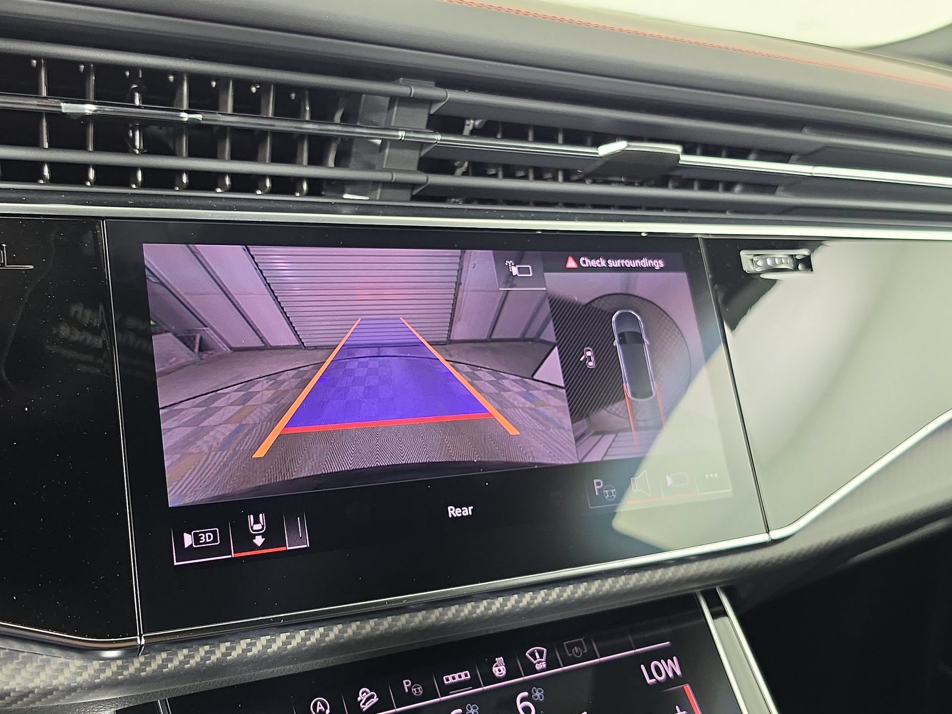 New 2026 Audi SQ8 Prestige AWD/4WD image 25