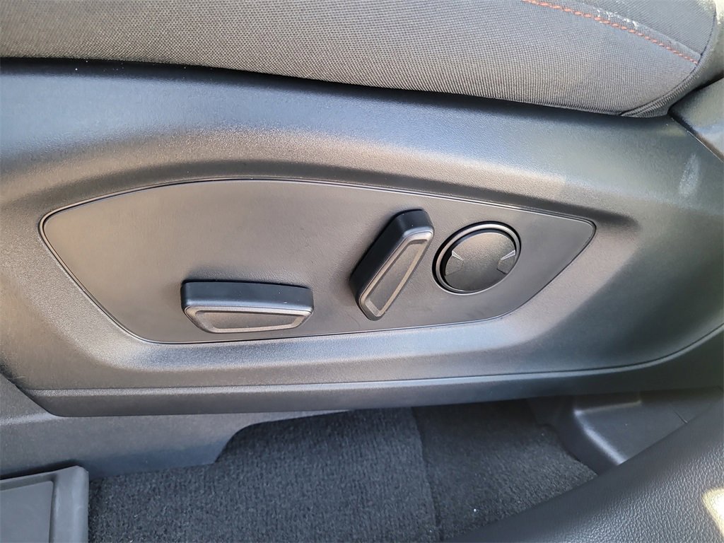 Used 2025 Ford Explorer Active image 19