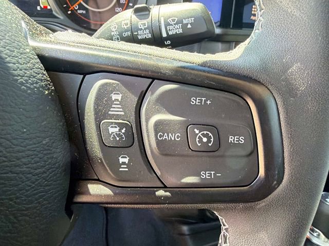 Used 2025 Jeep Wrangler Sport S image 24