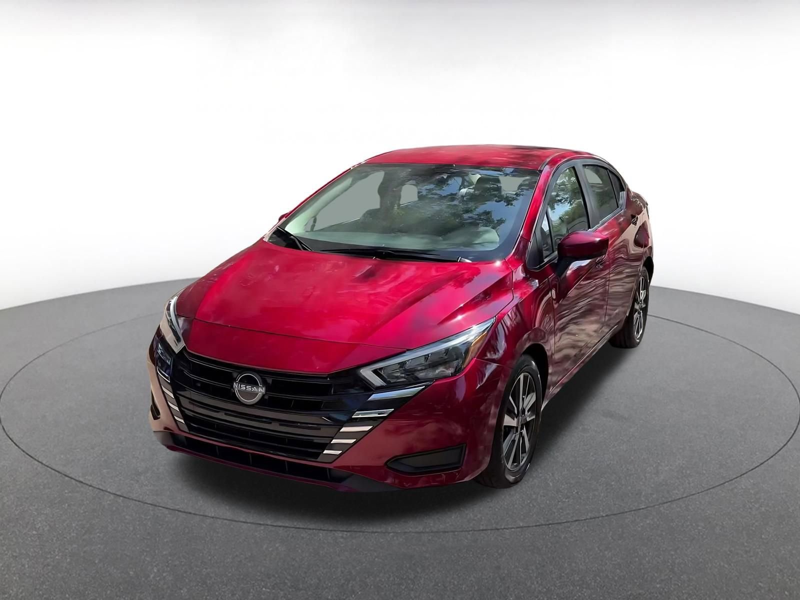 Used 2025 Nissan Versa SV FWD image 7