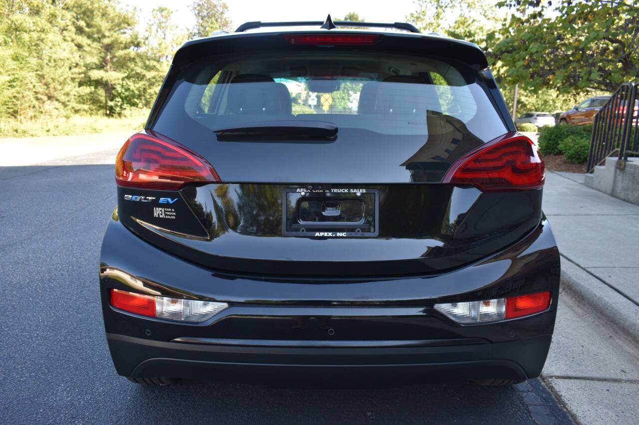 Used 2021 Chevrolet Bolt Premier w/ Infotainment Package FWD image 6