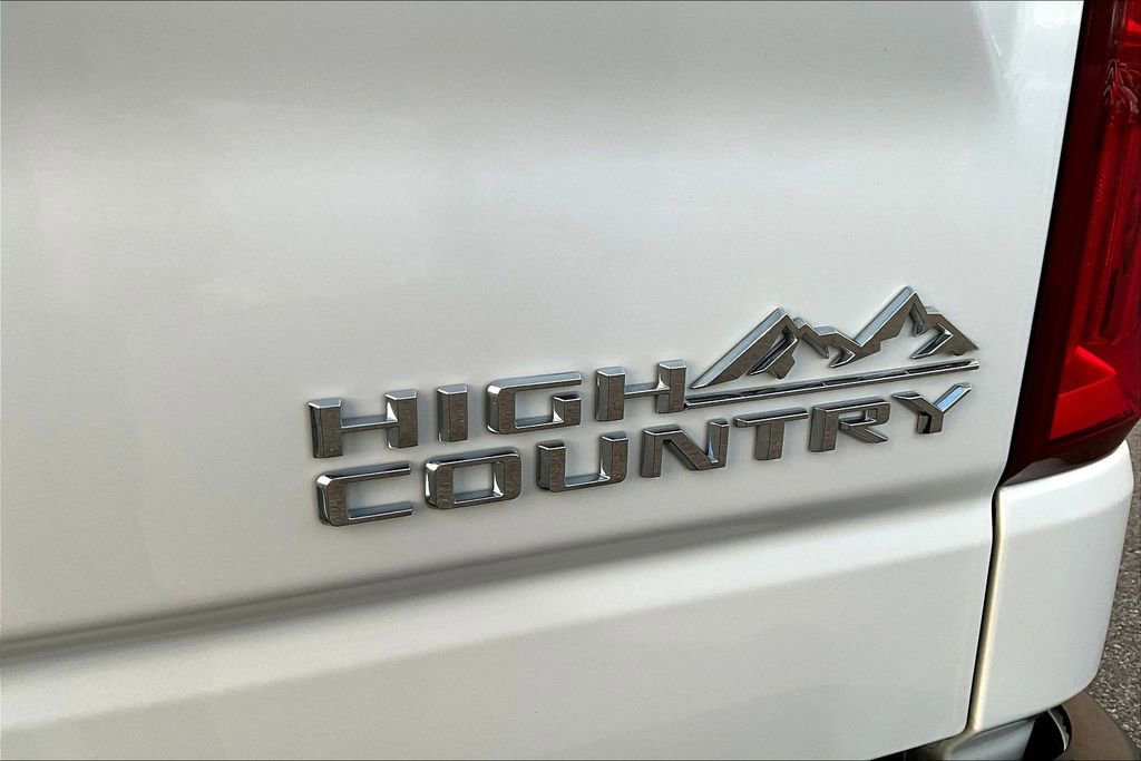 Used 2022 Chevrolet Silverado 1500 High Country image 24